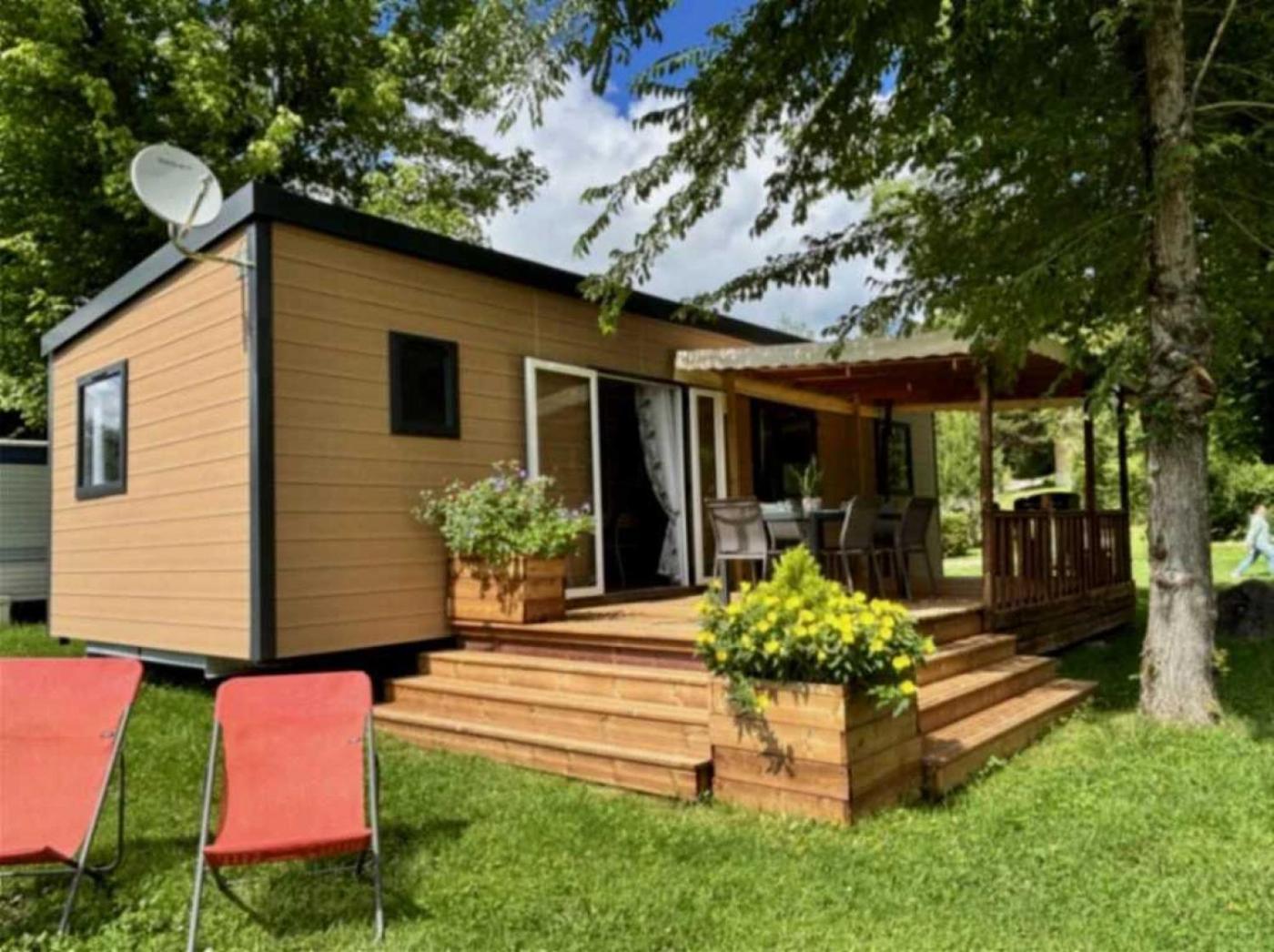 Camping - Piscine - Ccbaieb Montjoie-en-Couserans エクステリア 写真