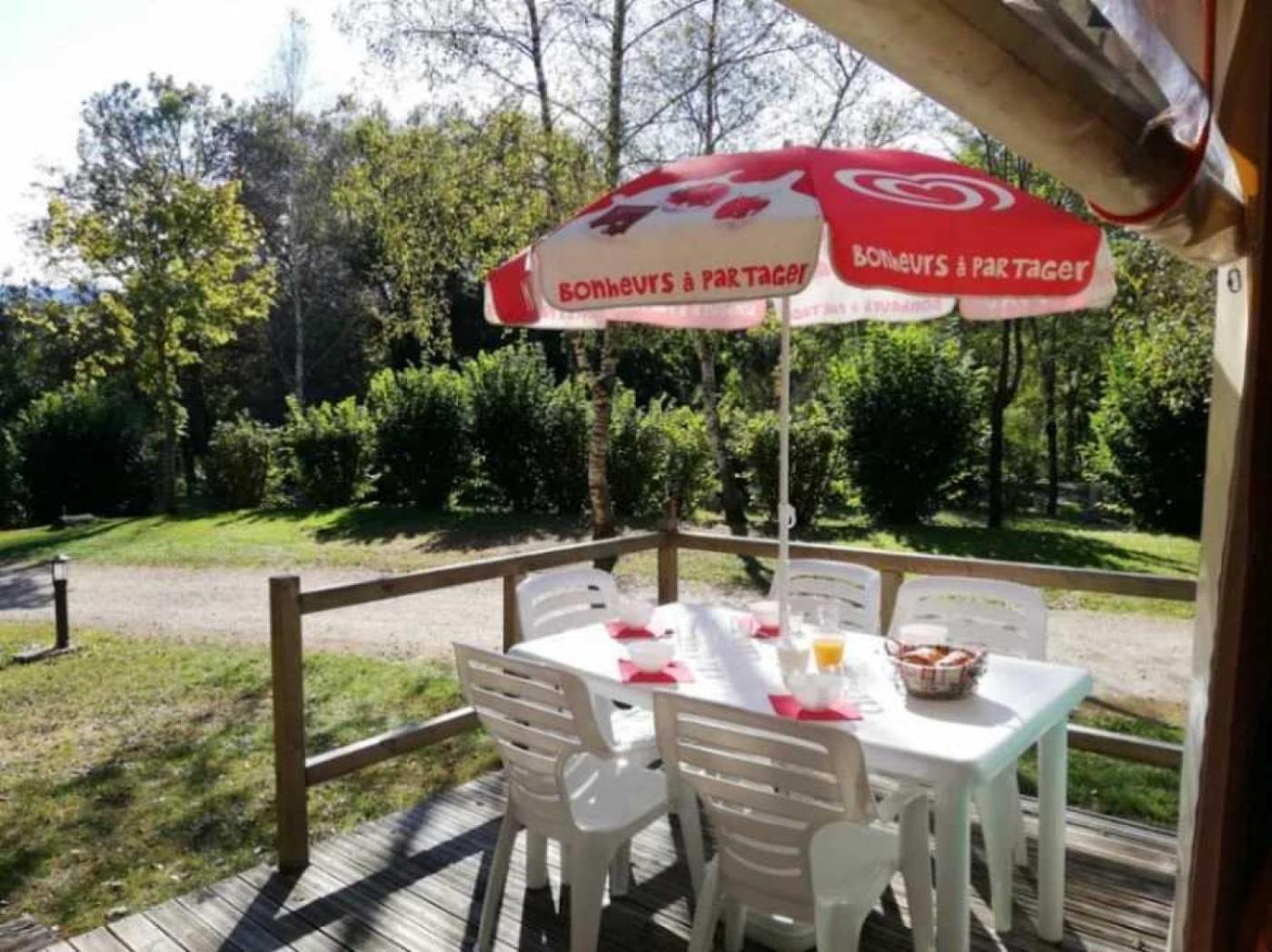 Camping - Piscine - Ccbaieb Montjoie-en-Couserans エクステリア 写真